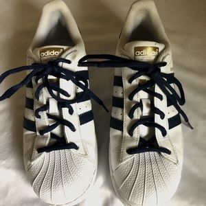 Womens Adidas SuperStar White / Black Sneakers 5.5